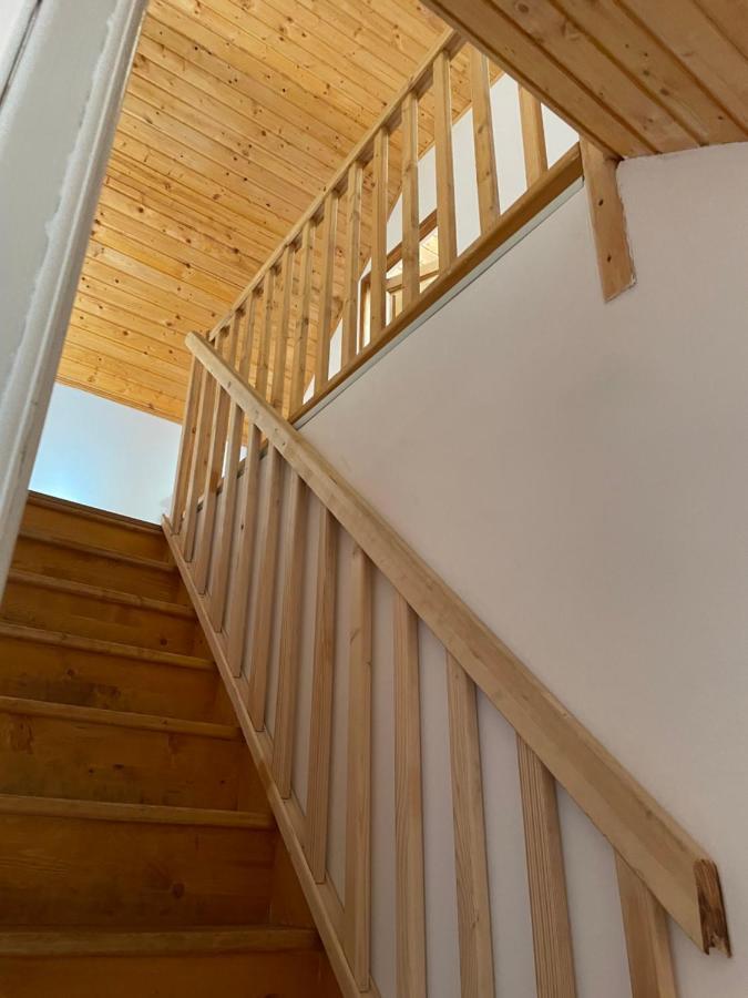 Londof Housing City Center Brasov Apartamento Exterior foto