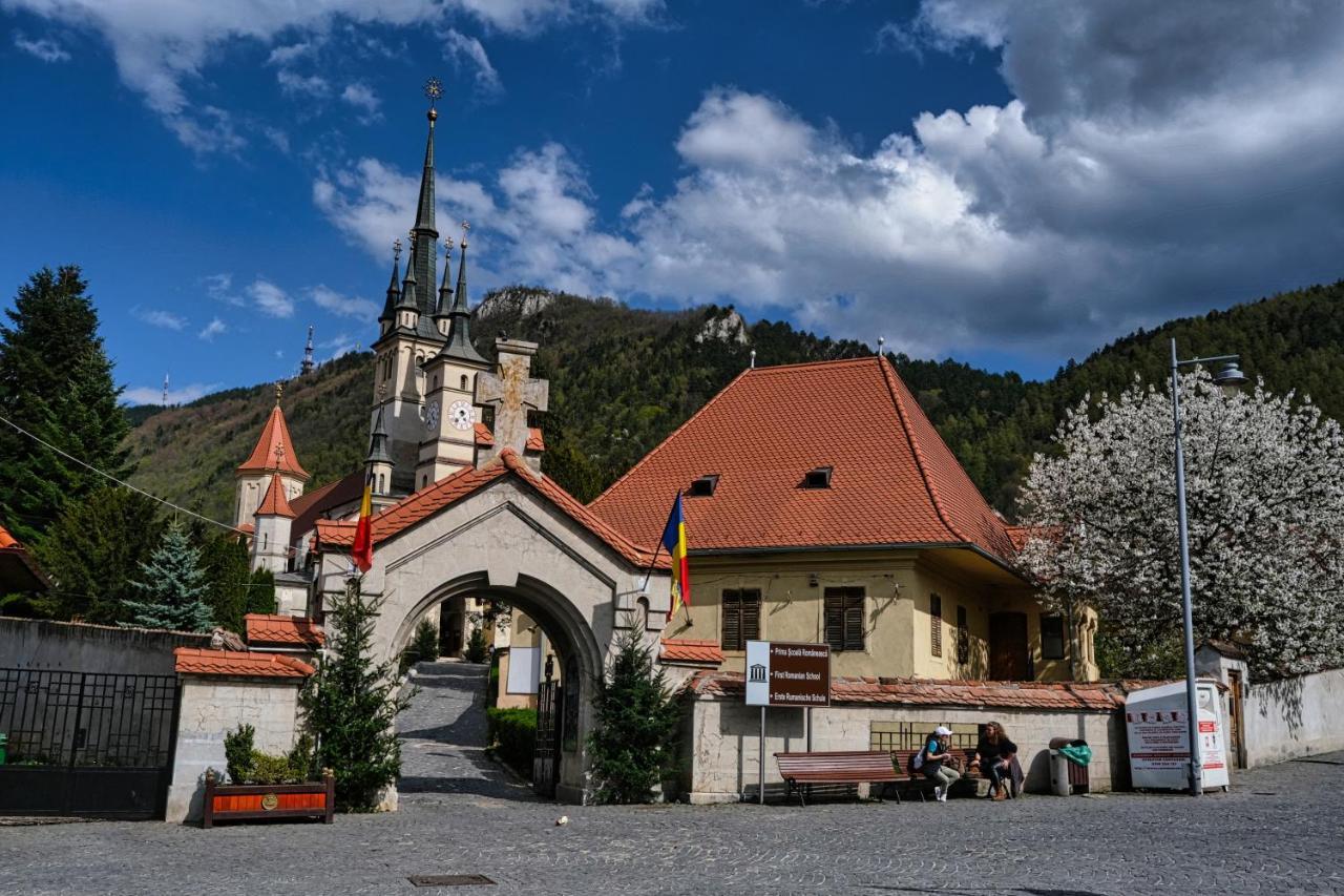Londof Housing City Center Brasov Apartamento Exterior foto